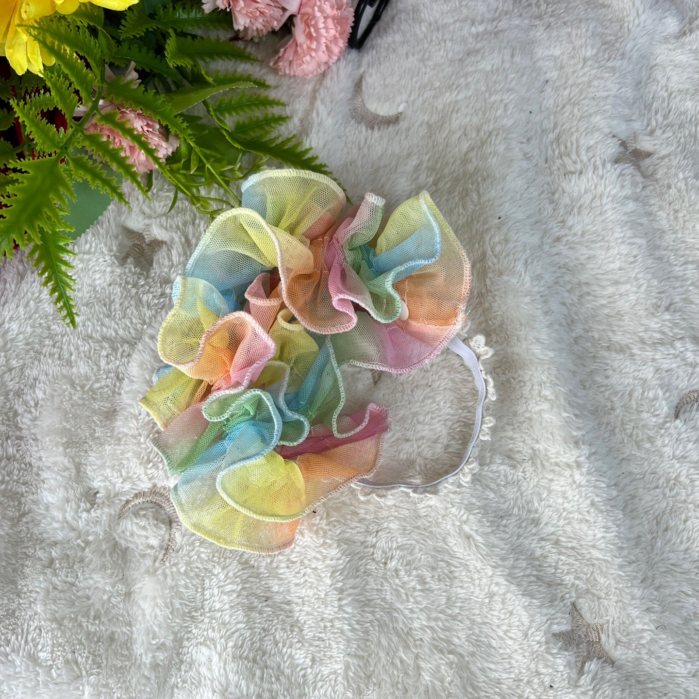 【イヤーシュシュ】ふわふわ綿菓子レインボー